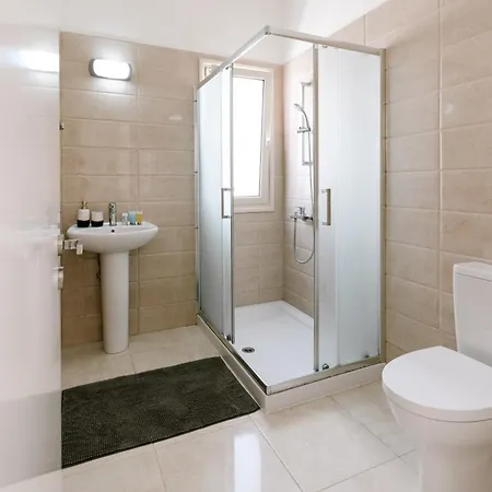 Cozy Modern 1b * Paphos